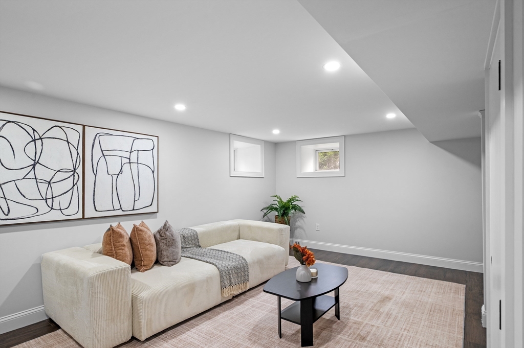 95 Greenwood Avenue