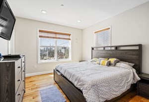 14 Williams Street # 2