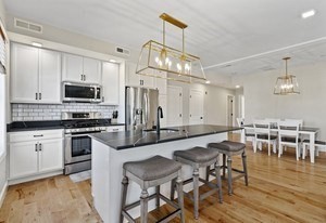 14 Williams Street # 2