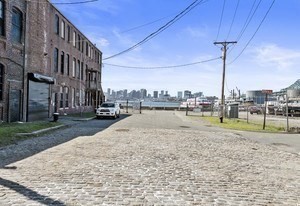 14 Williams Street # 2