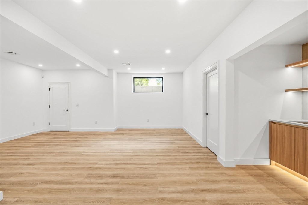 18 Rockland Street
