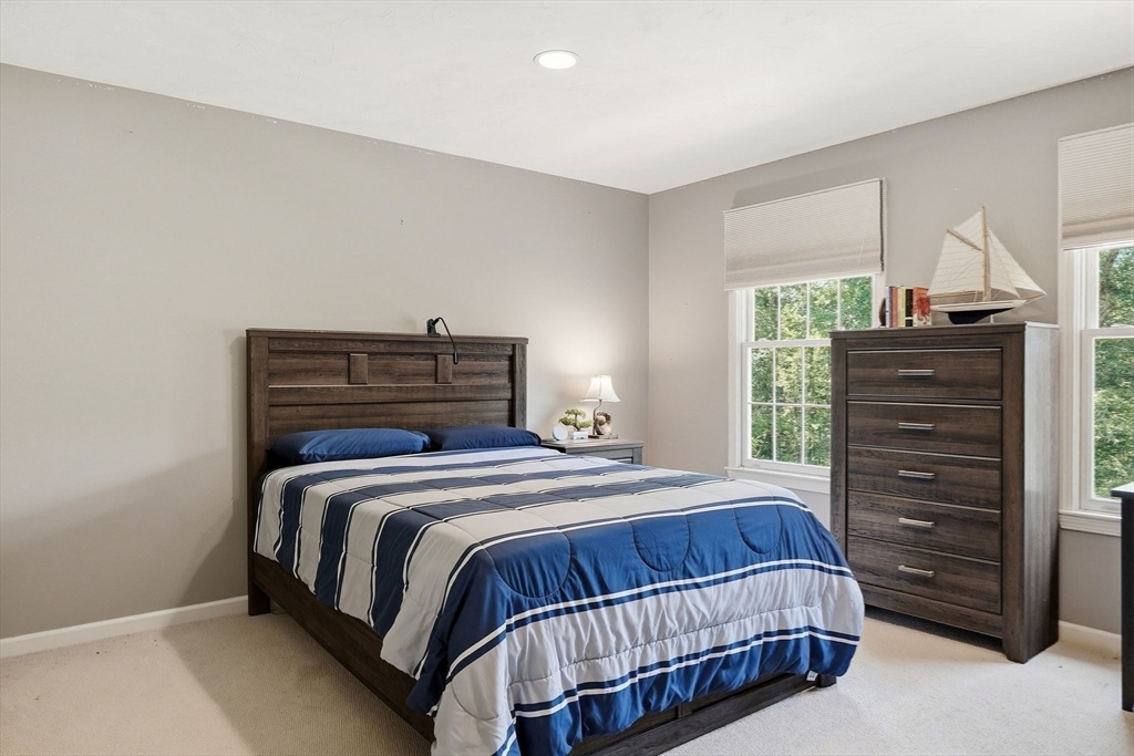 6 Nokomis Way