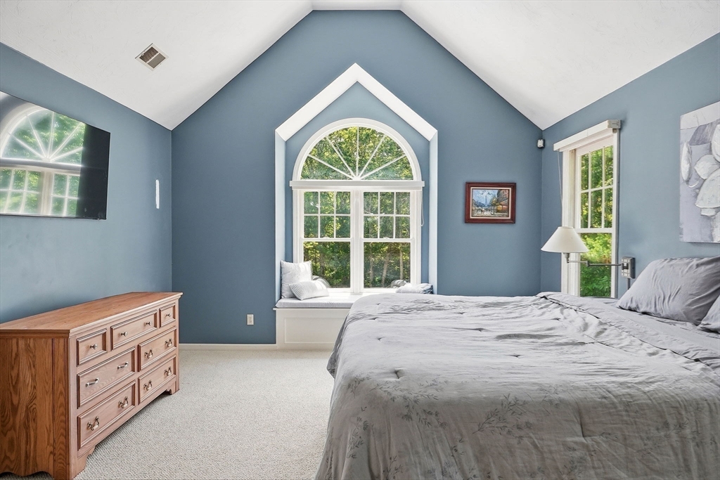 6 Nokomis Way