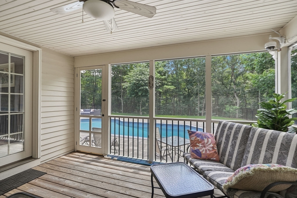 6 Nokomis Way