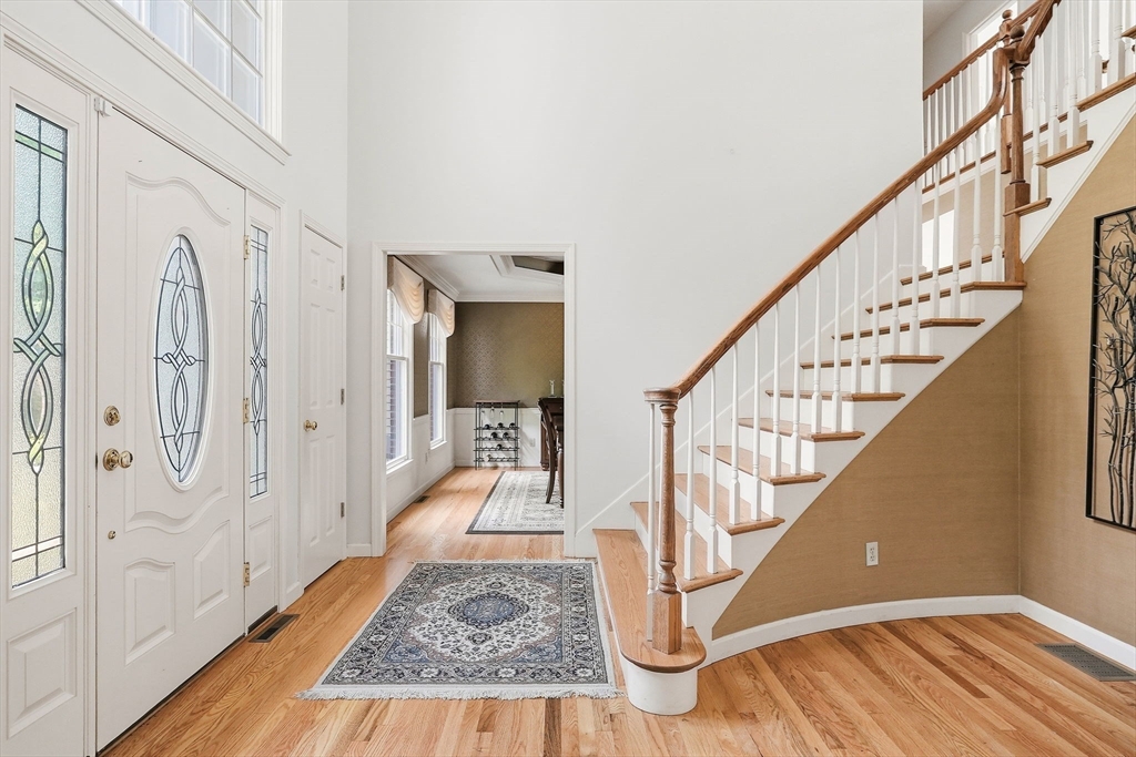 6 Nokomis Way