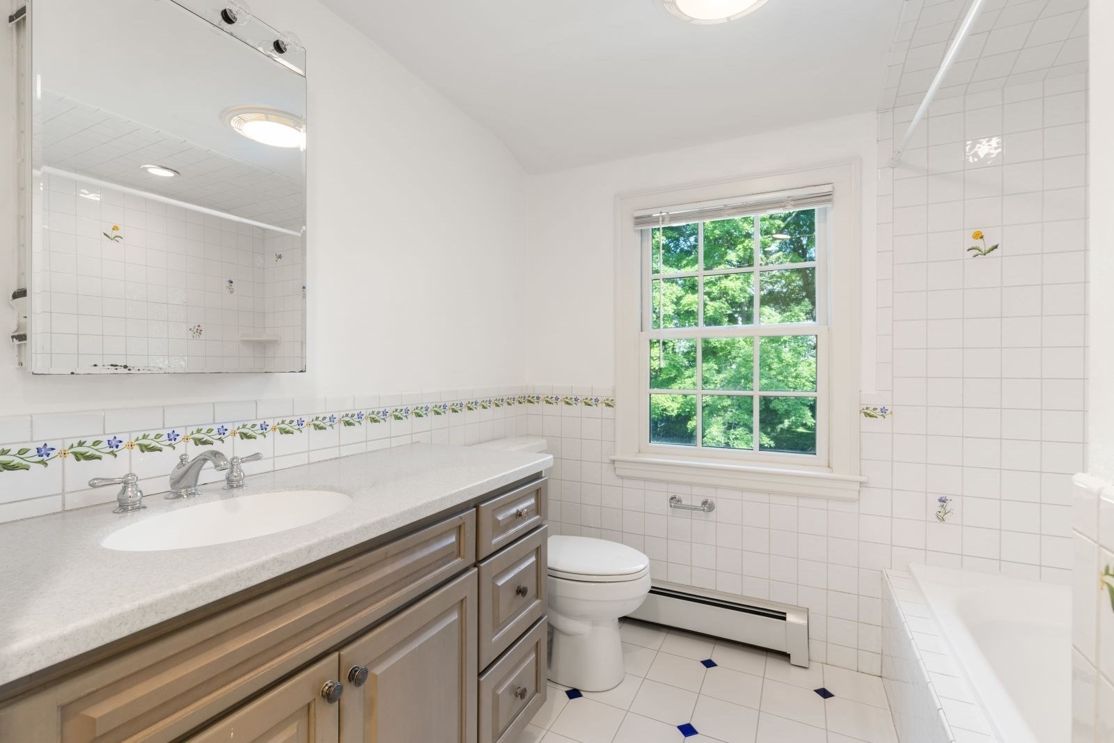 82 Allen Avenue Unit: SF