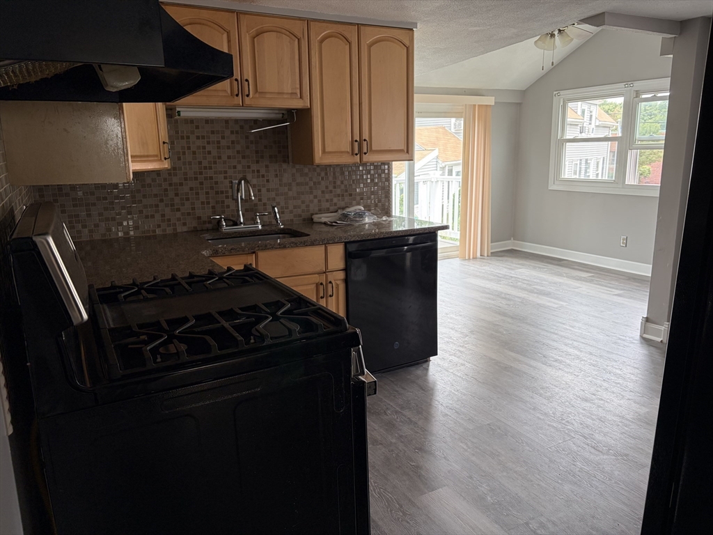 22 Emerson Street # 22