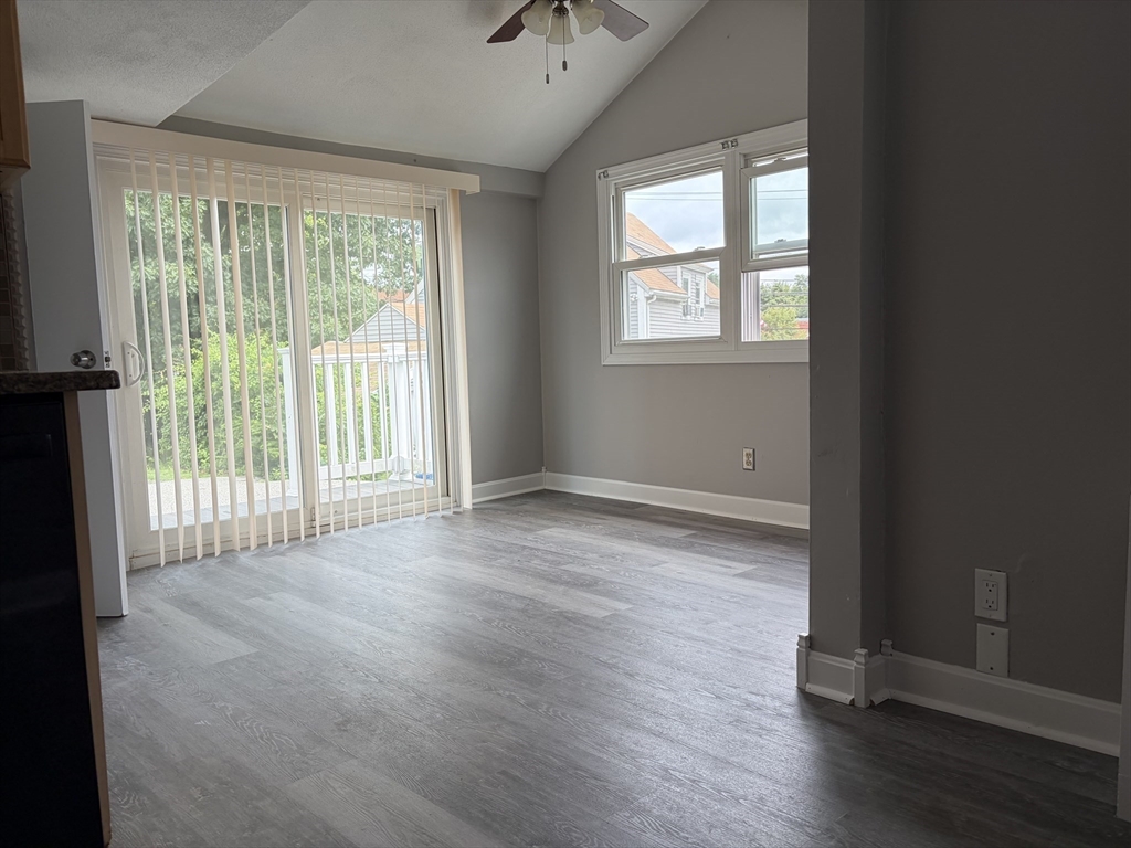 22 Emerson Street # 22
