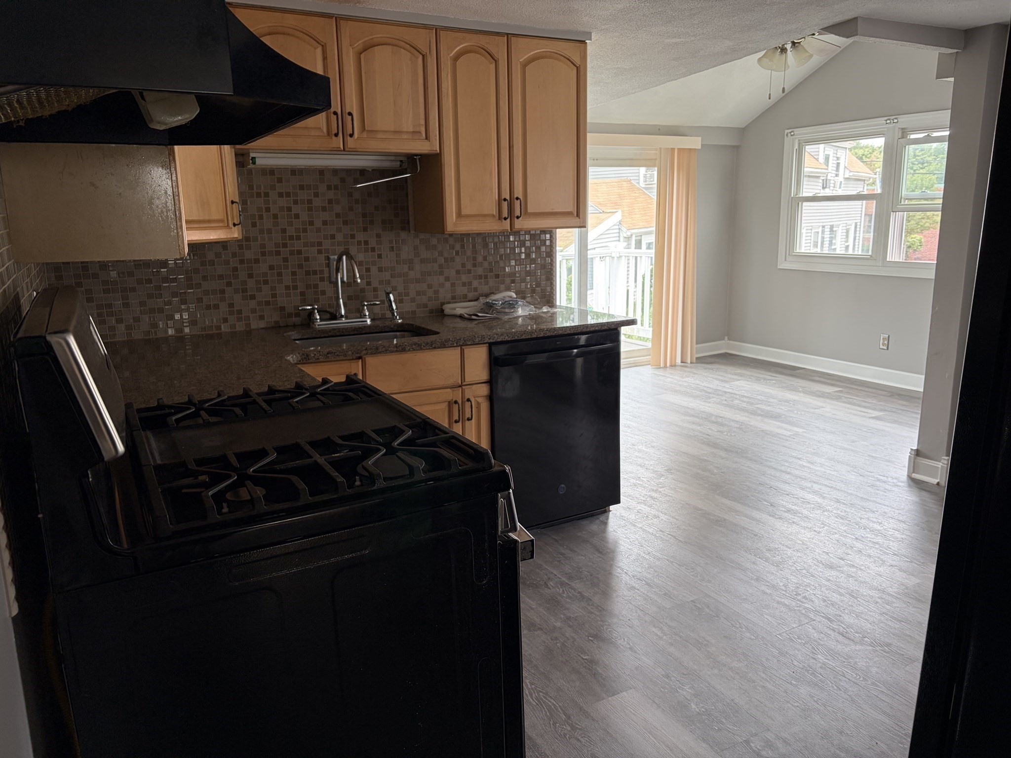 22 Emerson Street # 22