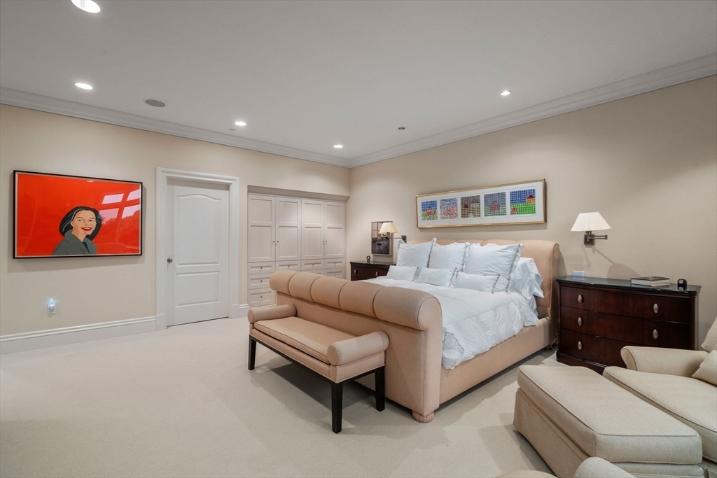 120 Seaver Street Unit: U:C401