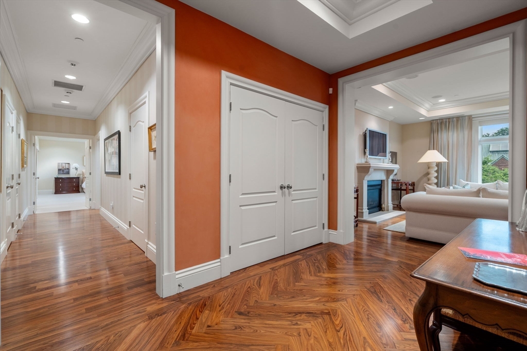 120 Seaver Street Unit: U:C401