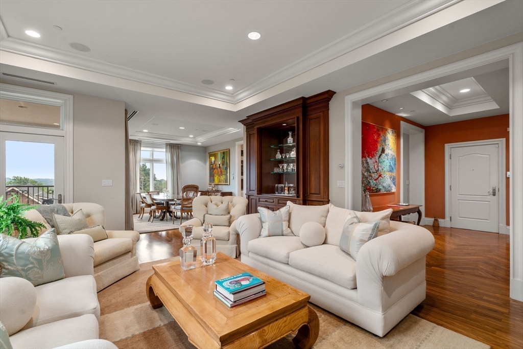 120 Seaver Street Unit: U:C401