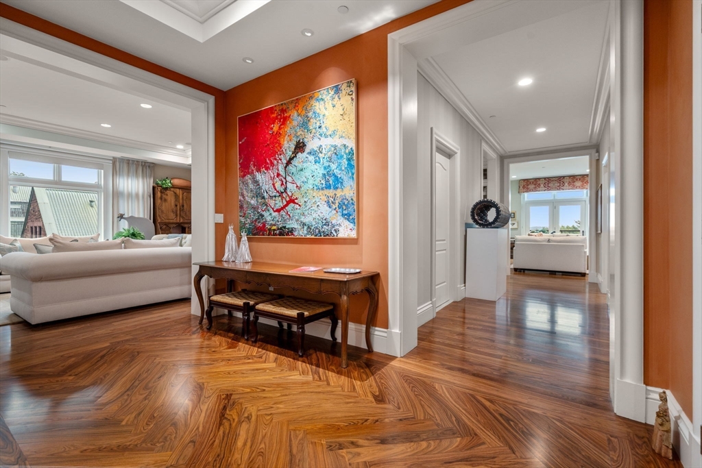 120 Seaver Street Unit: U:C401