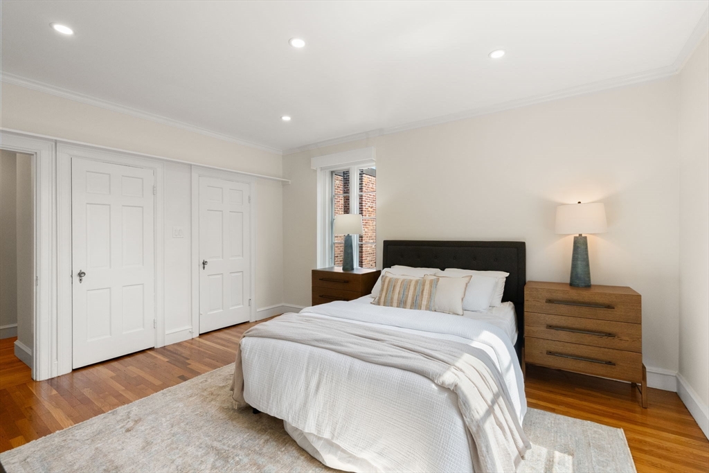 15 Monmouth Court # 5
