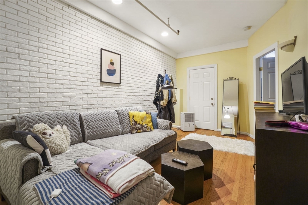 163 Beacon Street # B1
