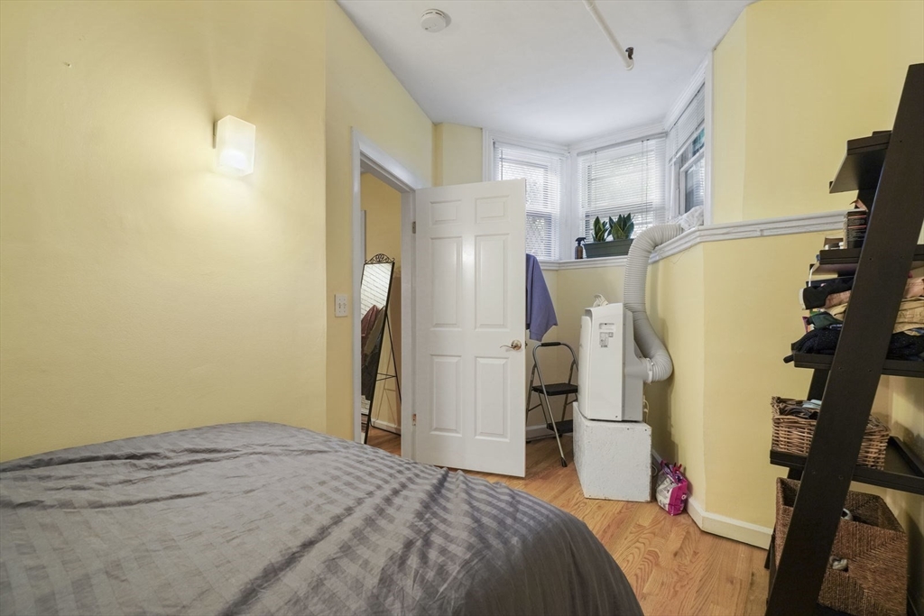 163 Beacon Street # B1
