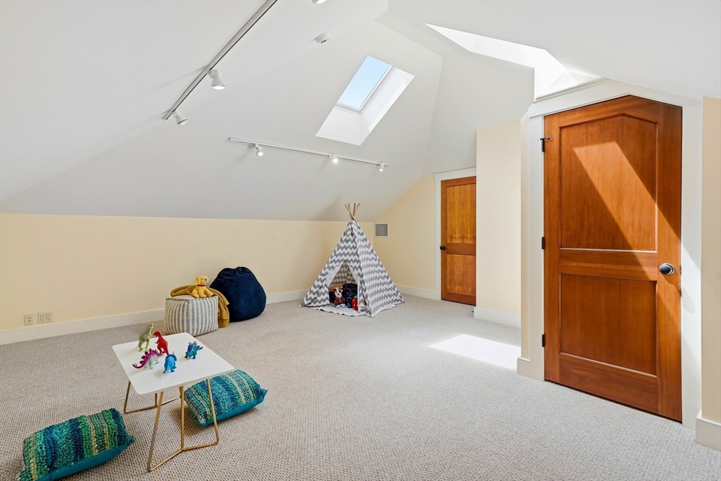 31 Winthrop Road