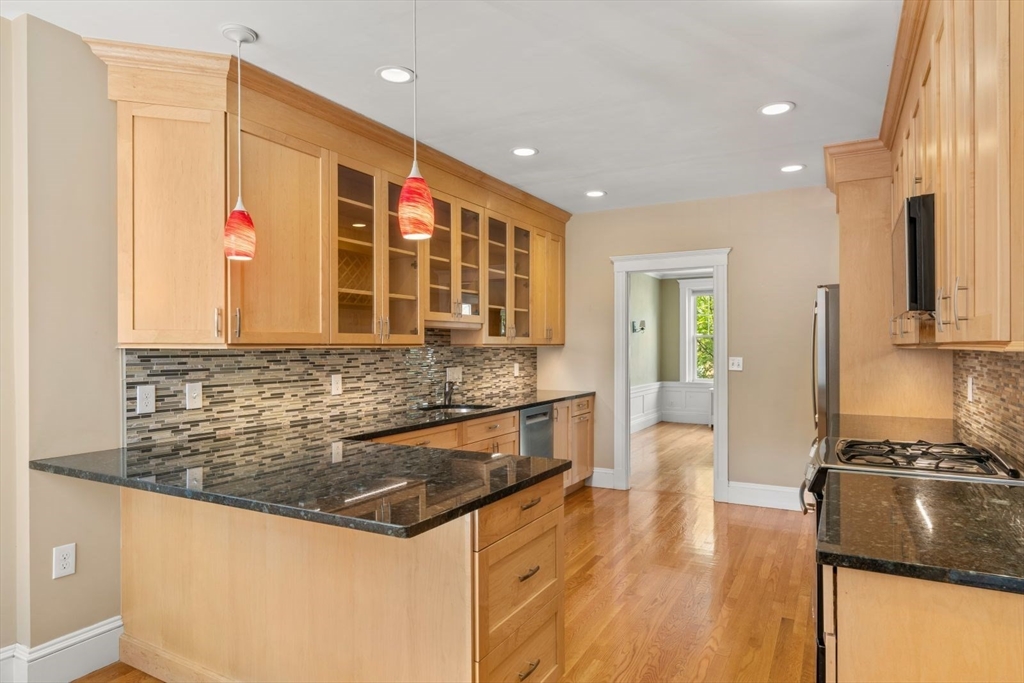 20 Egmont Street # 4