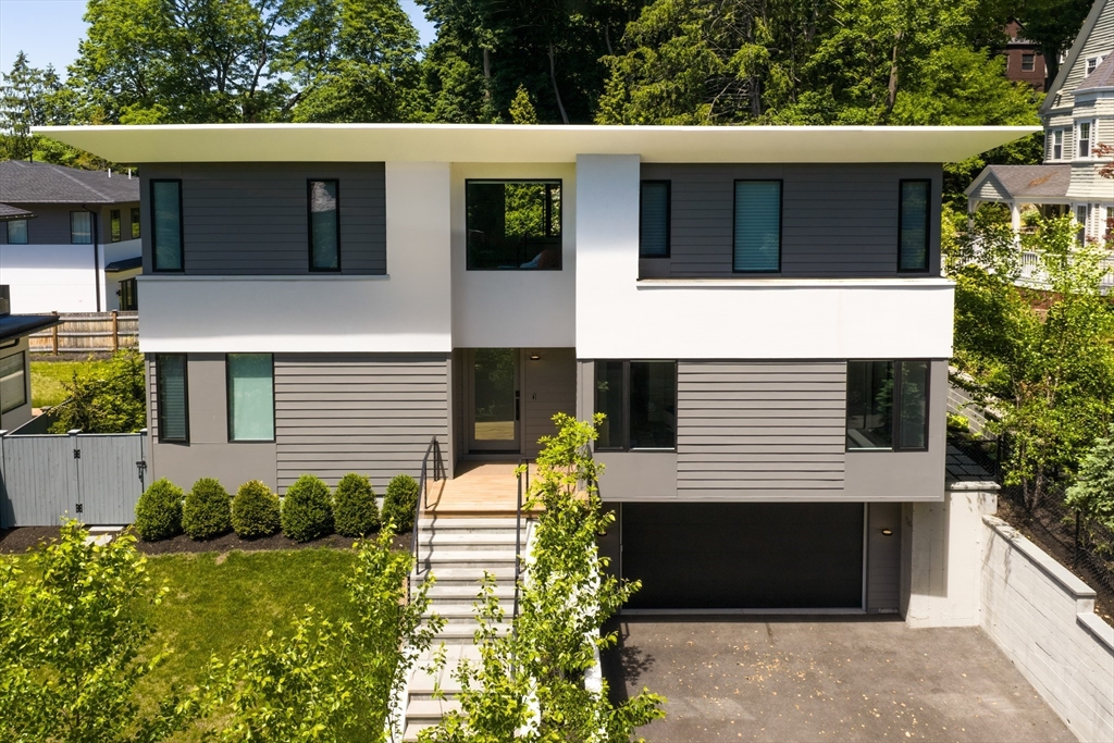 221 Gardner Rd