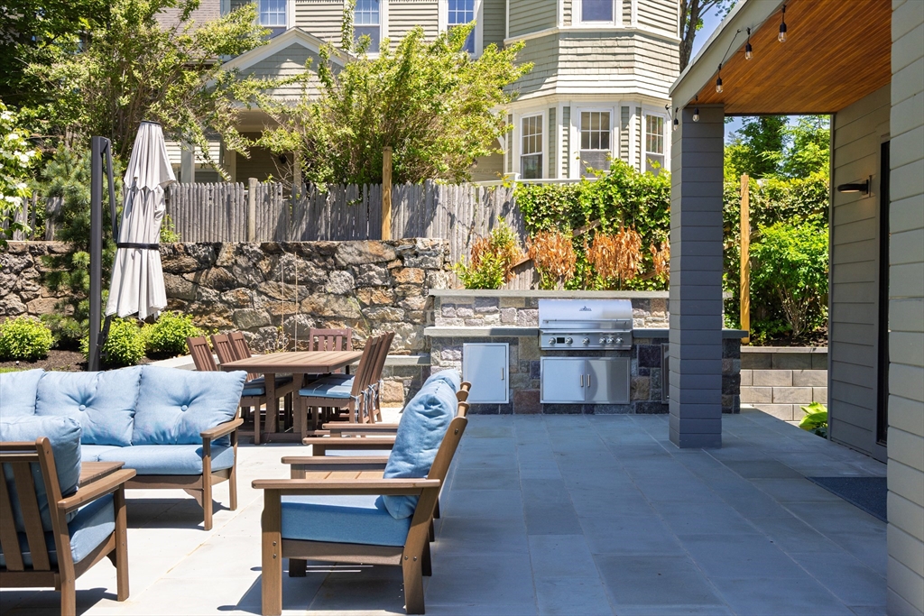221 Gardner Rd