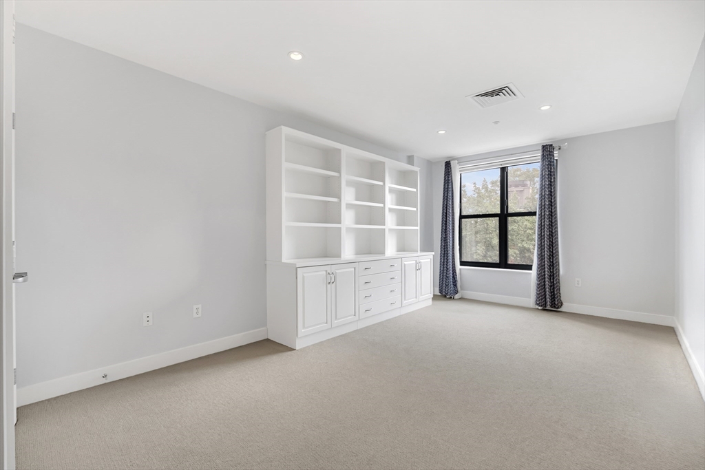 303 Columbus Ave # 505