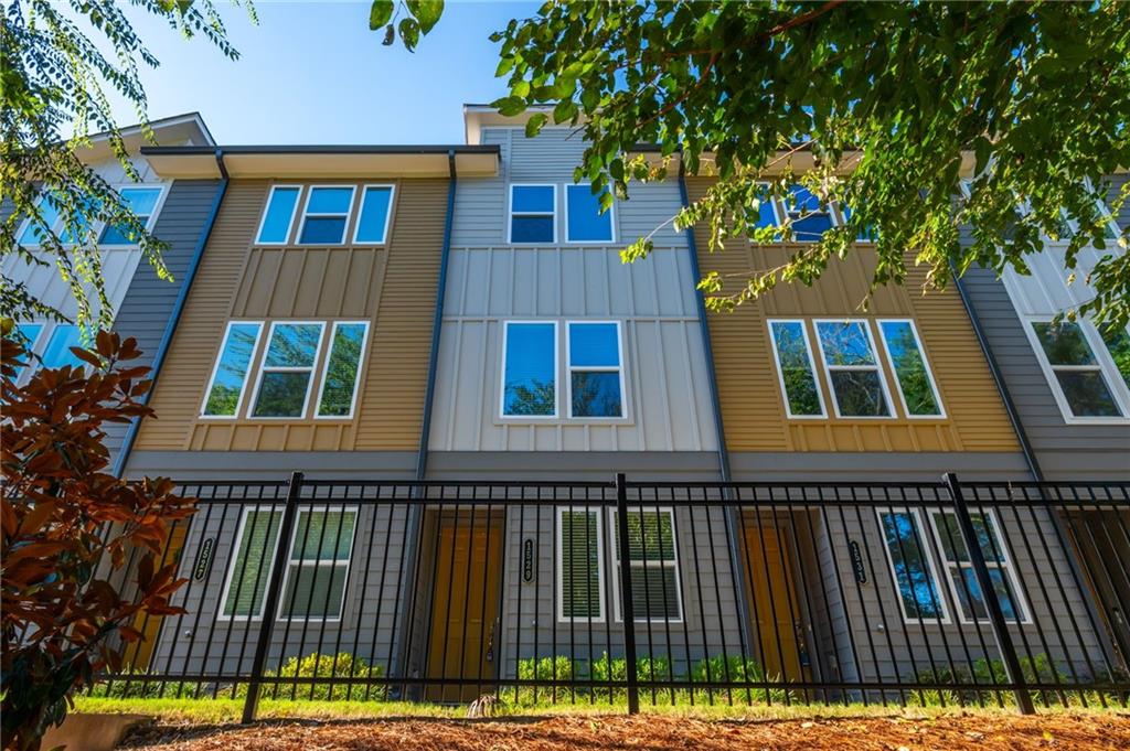 1529 Layton Lane