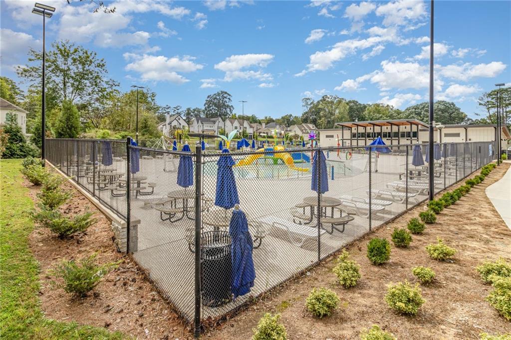 1065 Devine Circle NE