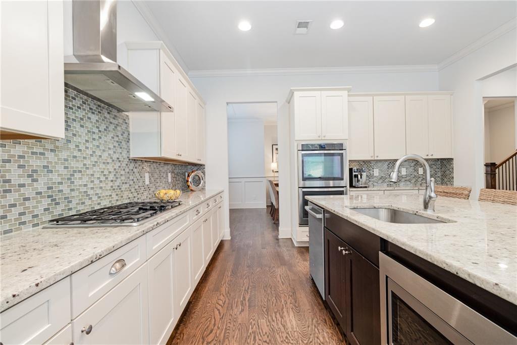 1065 Devine Circle NE