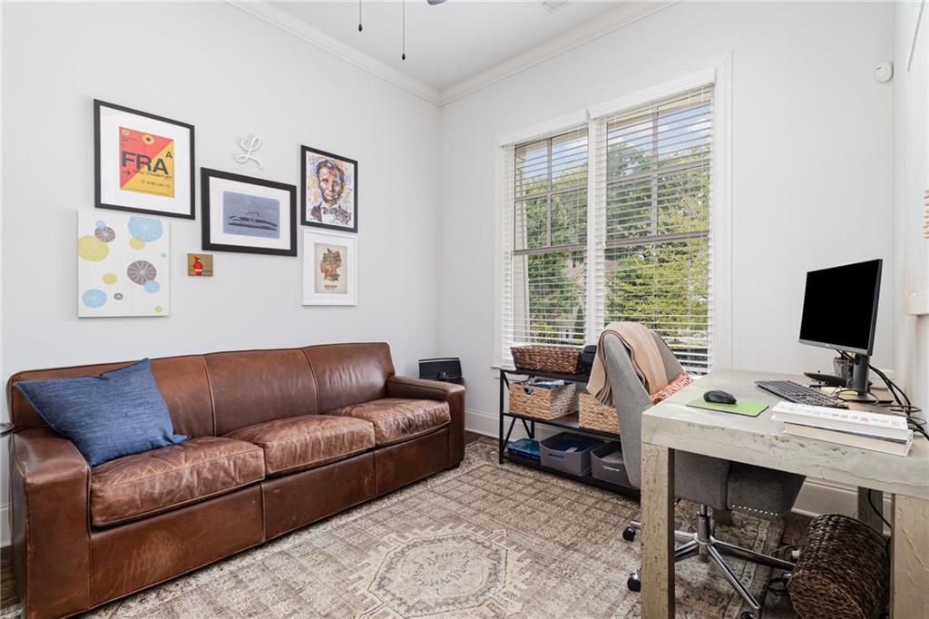 1065 Devine Circle NE