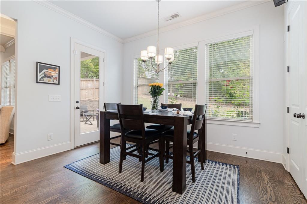 1065 Devine Circle NE