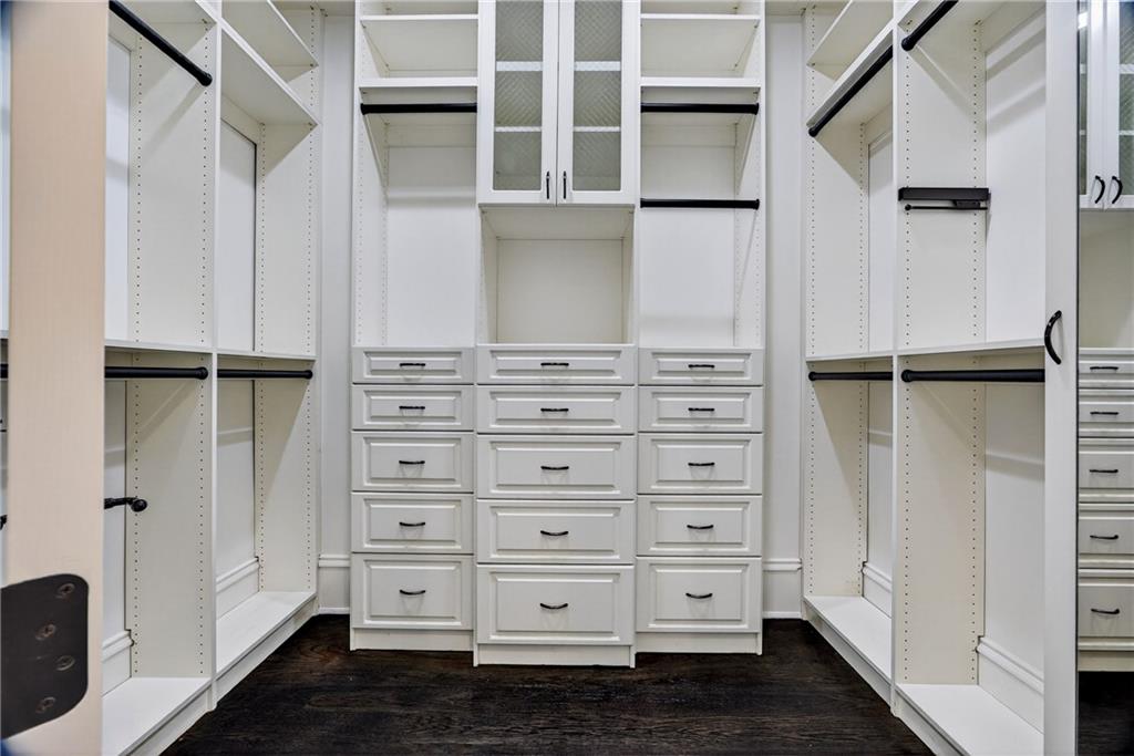 1250 Beechwood Hills Court NW