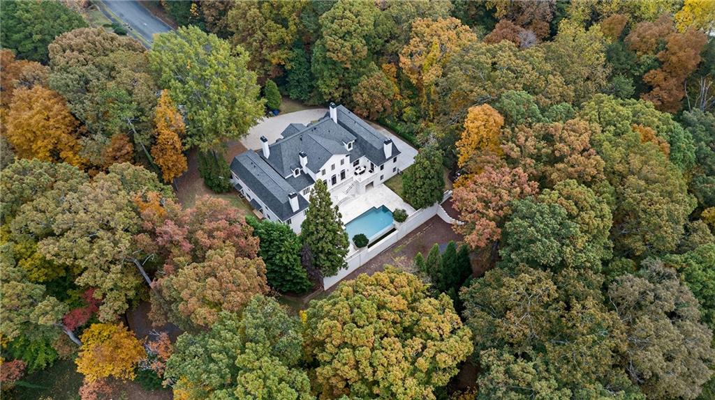 1250 Beechwood Hills Court NW