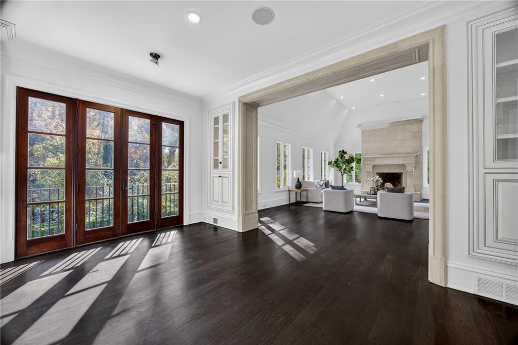 1250 Beechwood Hills Court NW