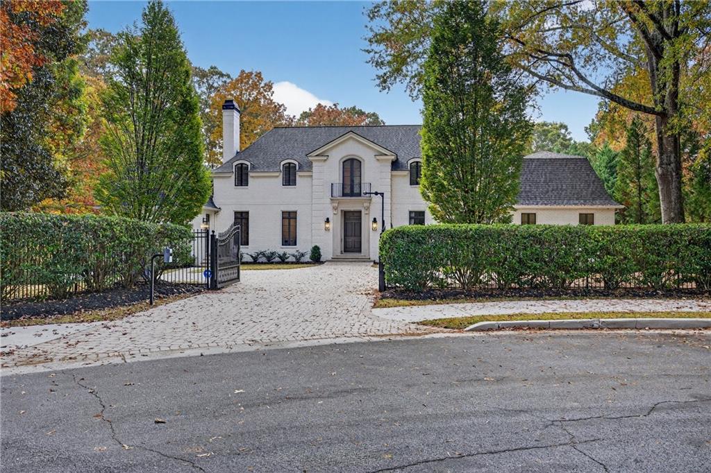 1250 Beechwood Hills Court NW