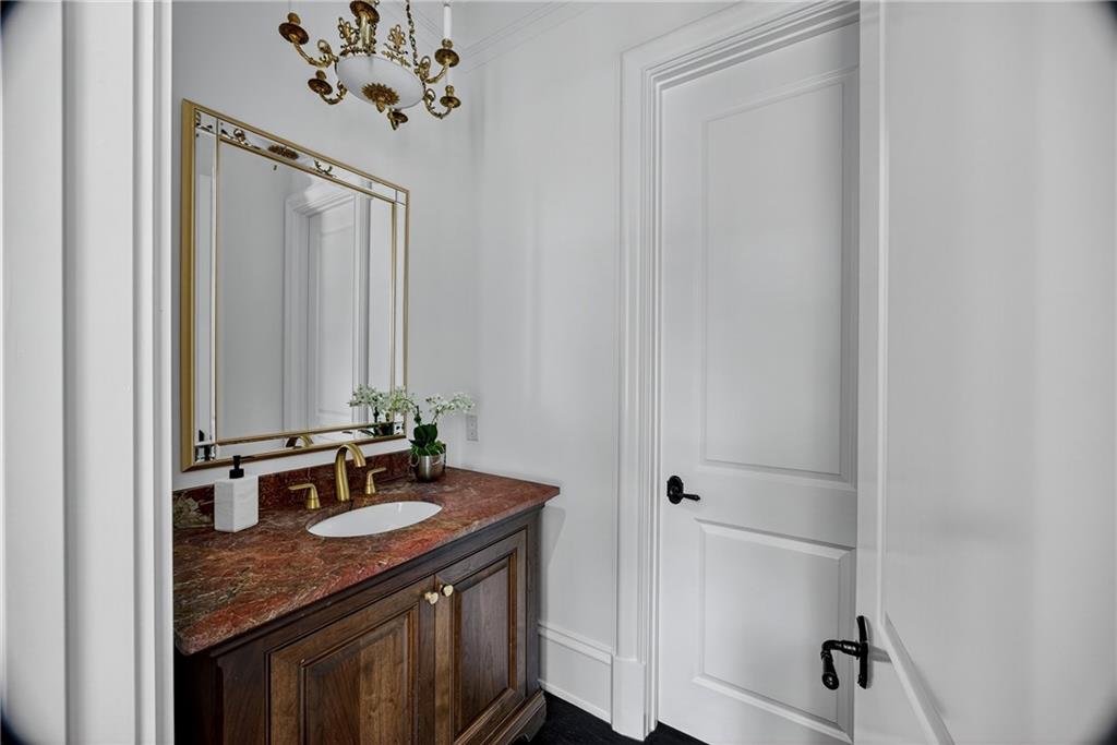 1250 Beechwood Hills Court NW