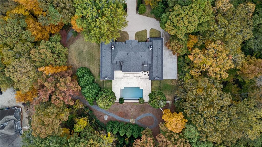 1250 Beechwood Hills Court NW