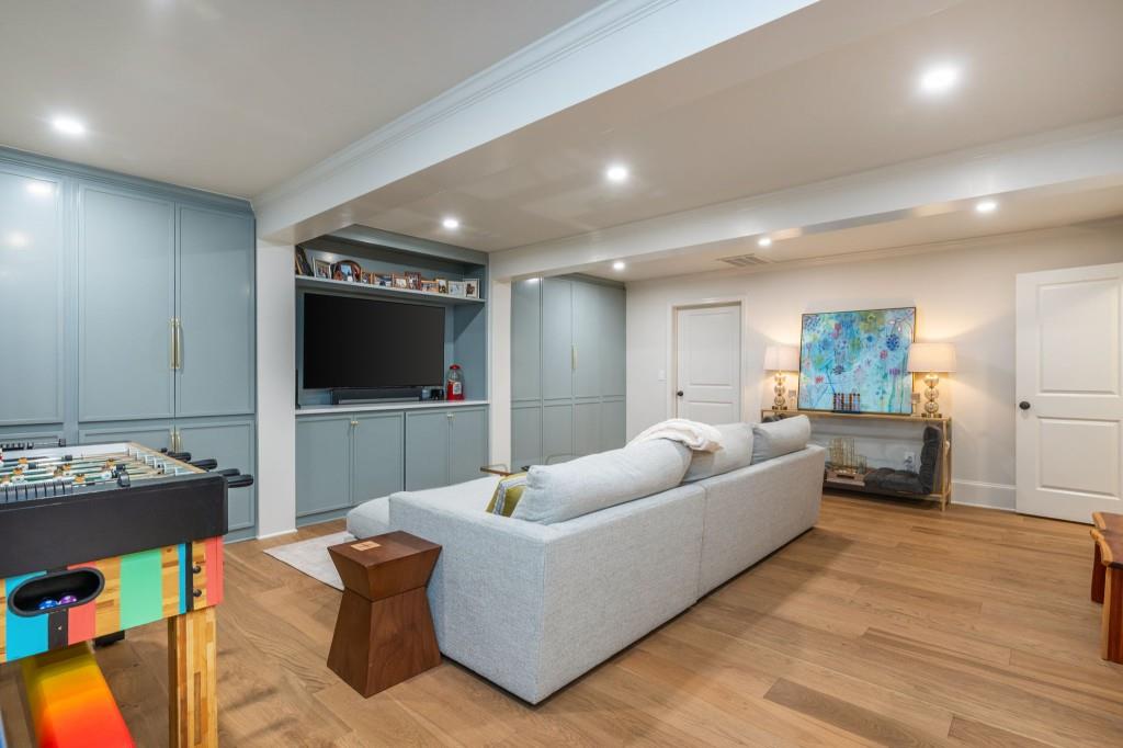 1265 University Drive