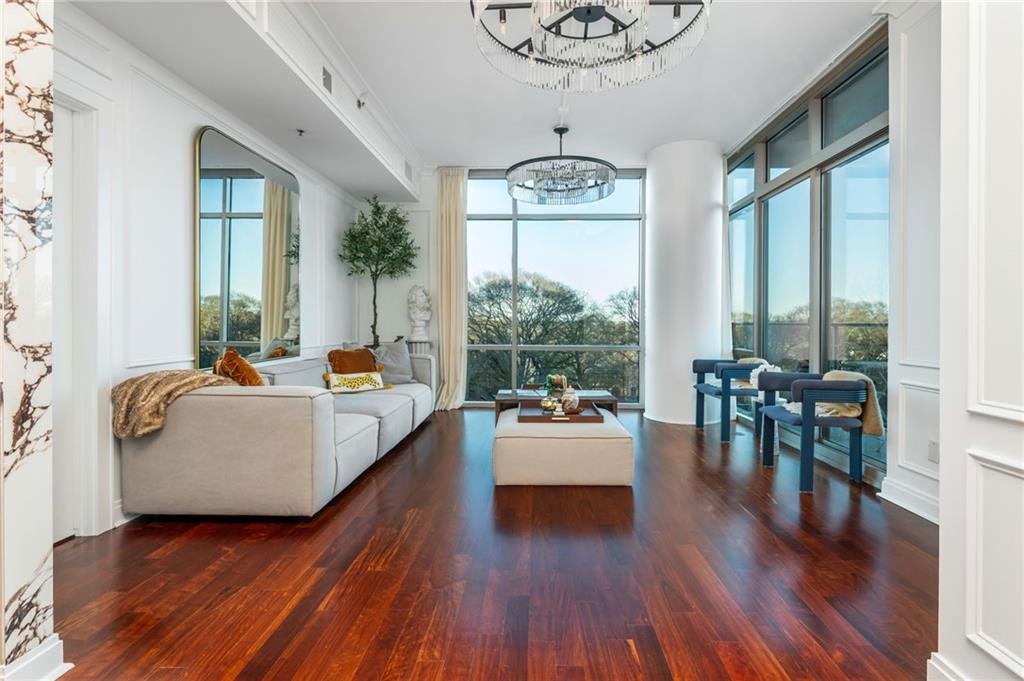 905 Juniper Street NE Unit 705