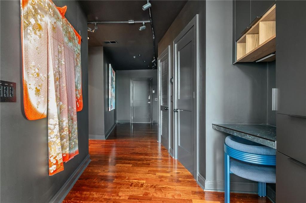 905 Juniper Street NE Unit 705