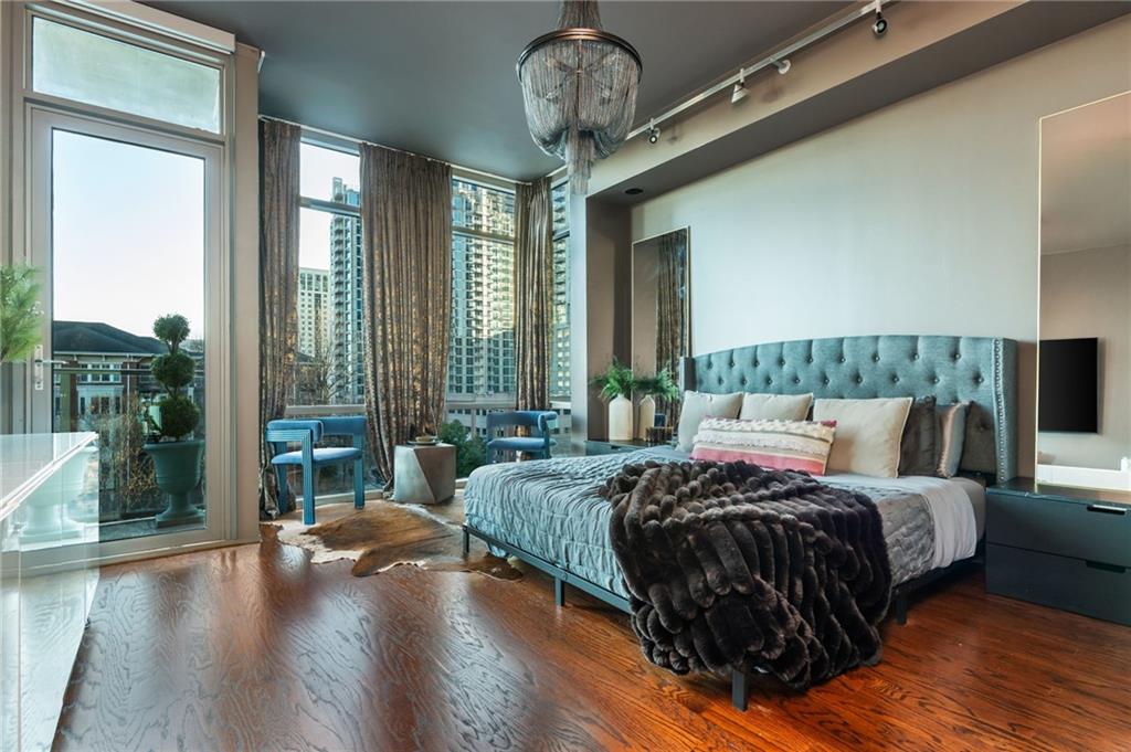 905 Juniper Street NE Unit 705