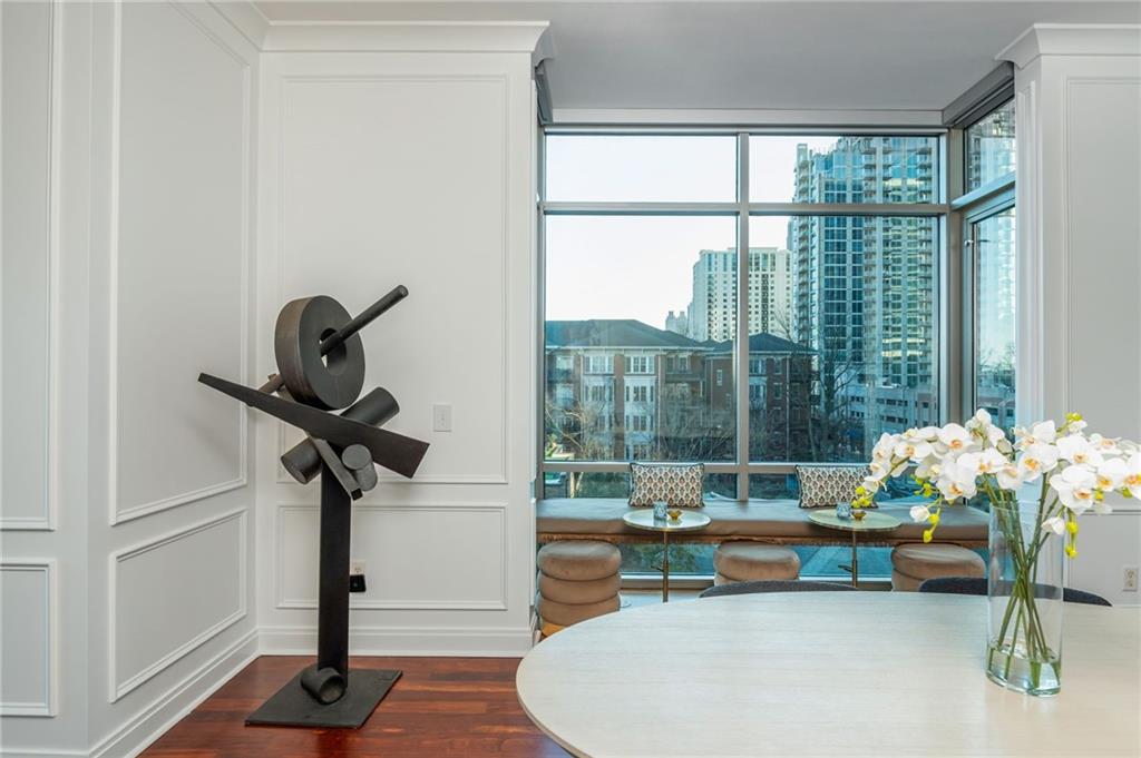 905 Juniper Street NE Unit 705