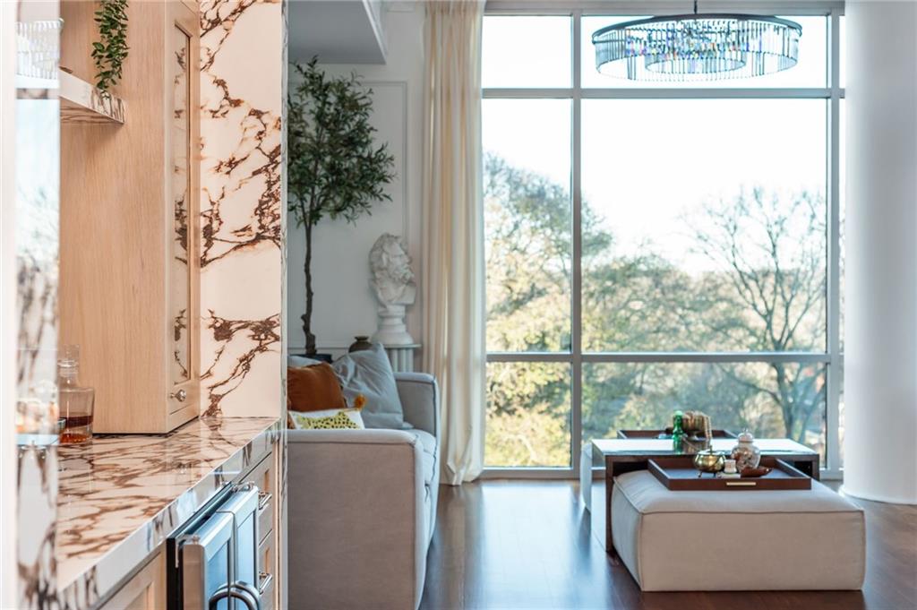 905 Juniper Street NE Unit 705