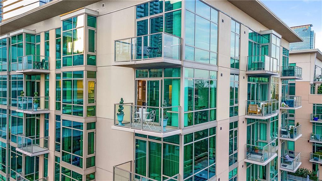 905 Juniper Street NE Unit 705