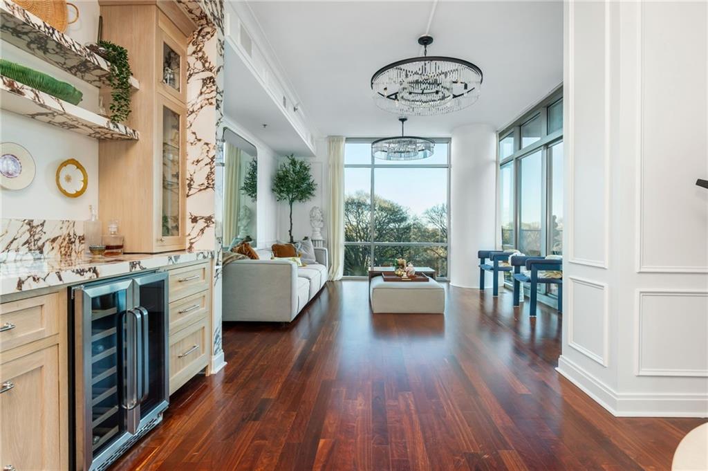 905 Juniper Street NE Unit 705