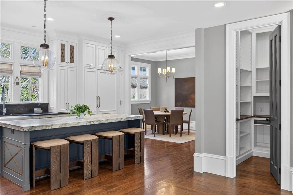 1646 Friar Tuck Road NE