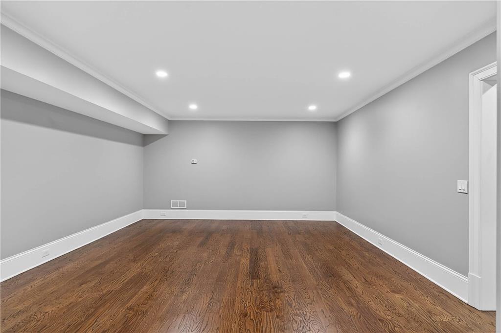 1646 Friar Tuck Road NE