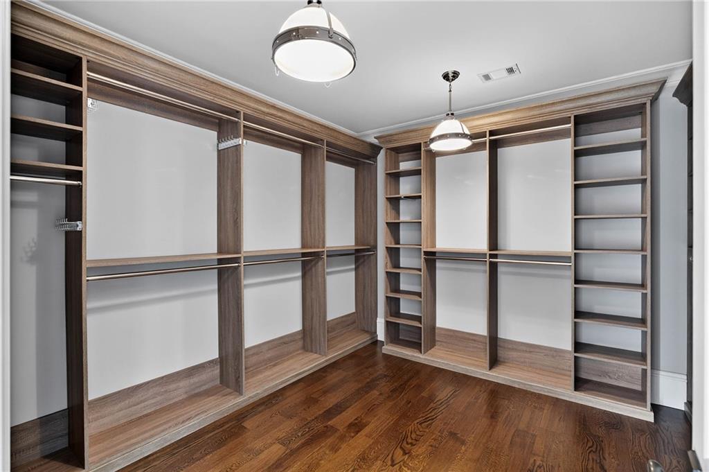 1646 Friar Tuck Road NE