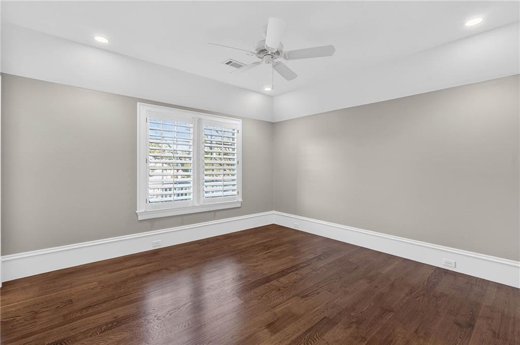 1646 Friar Tuck Road NE