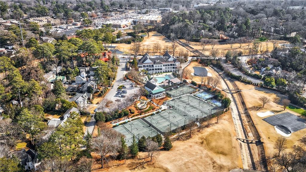 1646 Friar Tuck Road NE