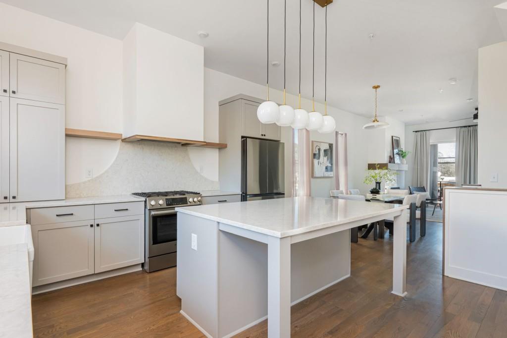 2347 Hosea L WIlliams Drive Unit 11